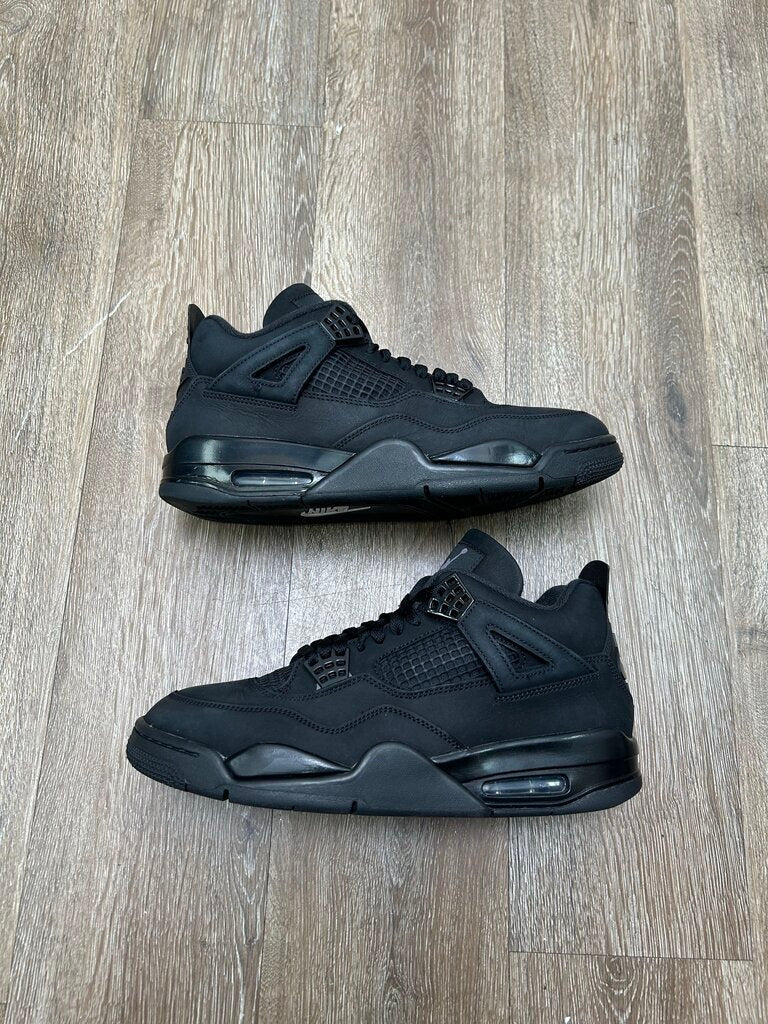 Preowned Jordan 4 Black Cat Sz.10.5