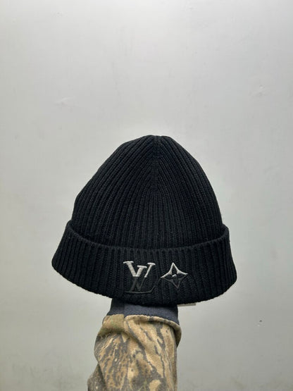 Preowned Louis Vuitton Black Grey Half Logo Beanie