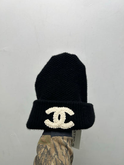Preowned Chanel Black White CC Knit Logo Beanie