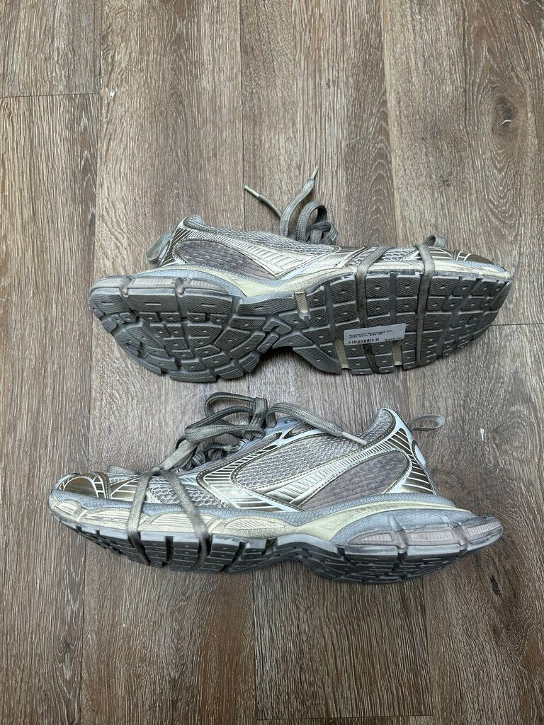 Preowned Balencaga 3XL Grey Silver Size 46