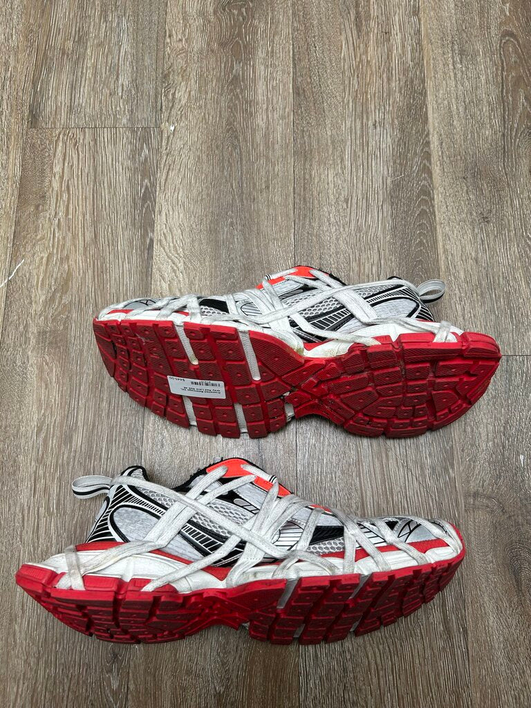 Preowned Balencaga 3XL Grey Red Lace Size 46
