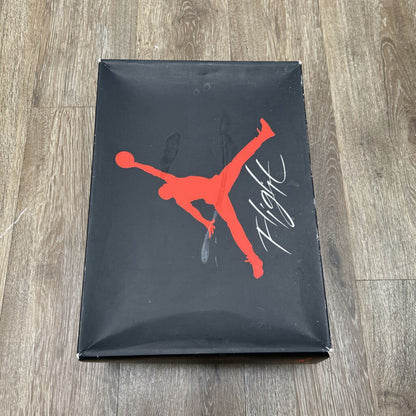 Preowned Jordan 4 Red Thunder Sz.8