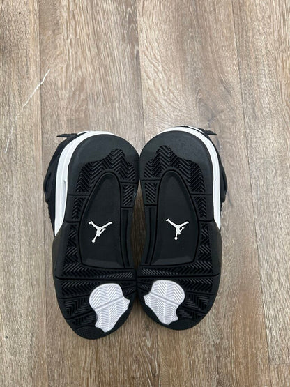 New Jordan 4 White Thunder Sz.6Y