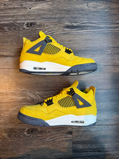 Preowned Jordan 4 Lightning size 9.5