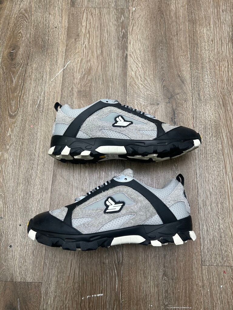 Preowned Sicko Hiking Sneaker Grey SZ 9
