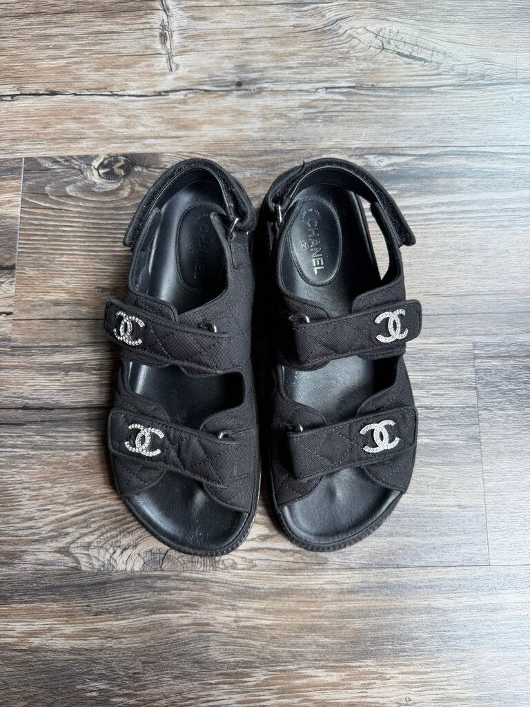 Preowned Chanel Black Quilted Sandel size 37( no box)