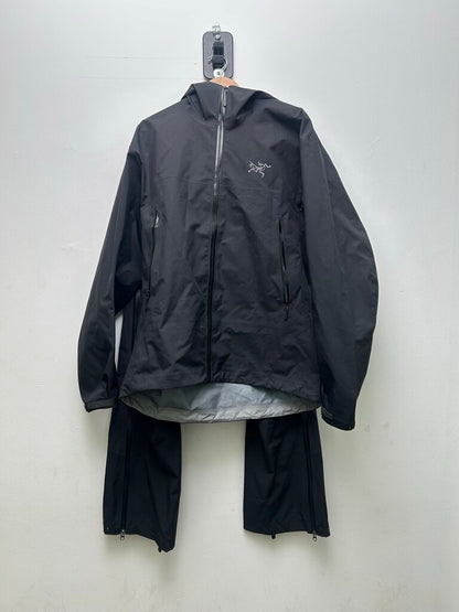 Preowned Arcteryx Black Windbreaker Set sz.L