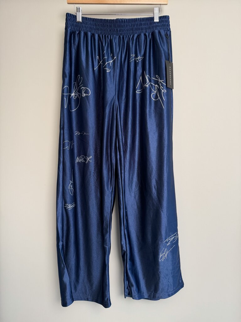 New GV Gallery Signature Sweats Size XS