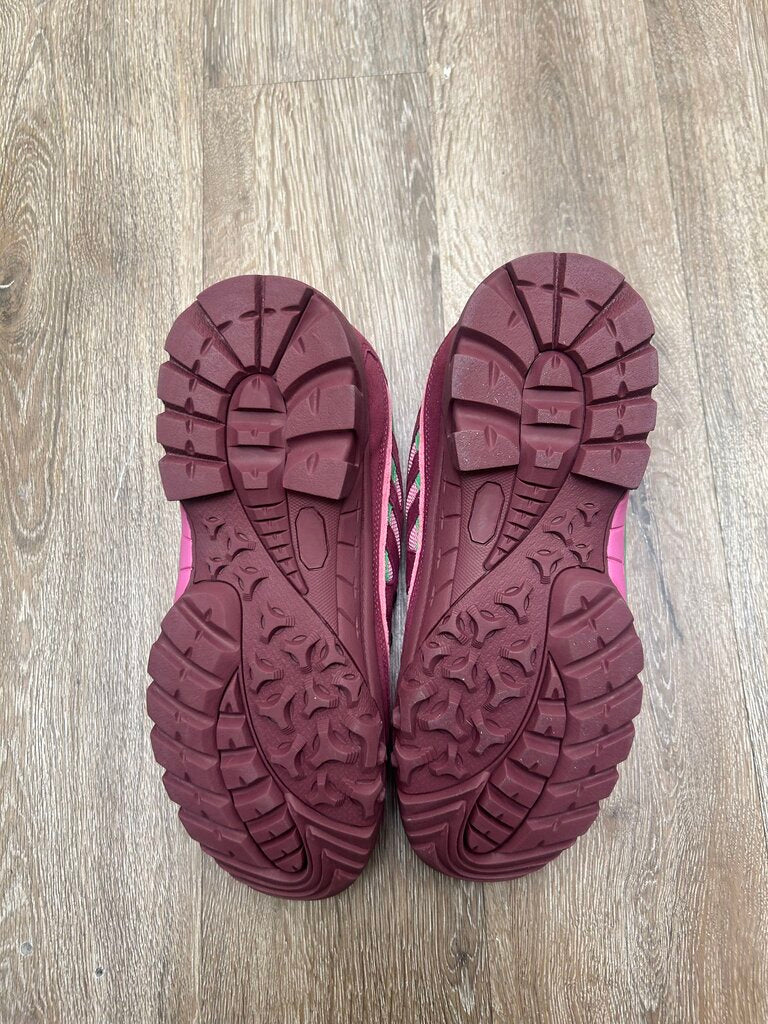 New HMDD Pink Green Hiking Sneaker Sz 11