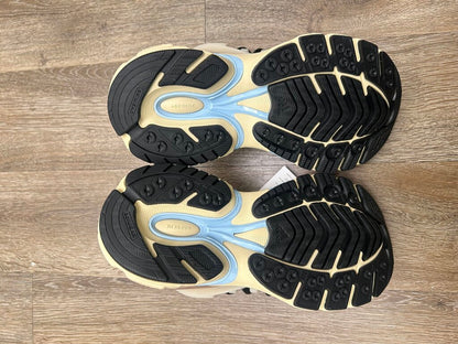 New Adidas JellyFish Crystal Sand Sz.10