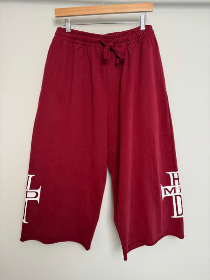 New HMDD Maroon Cross 3/4 Shorts Sz. M
