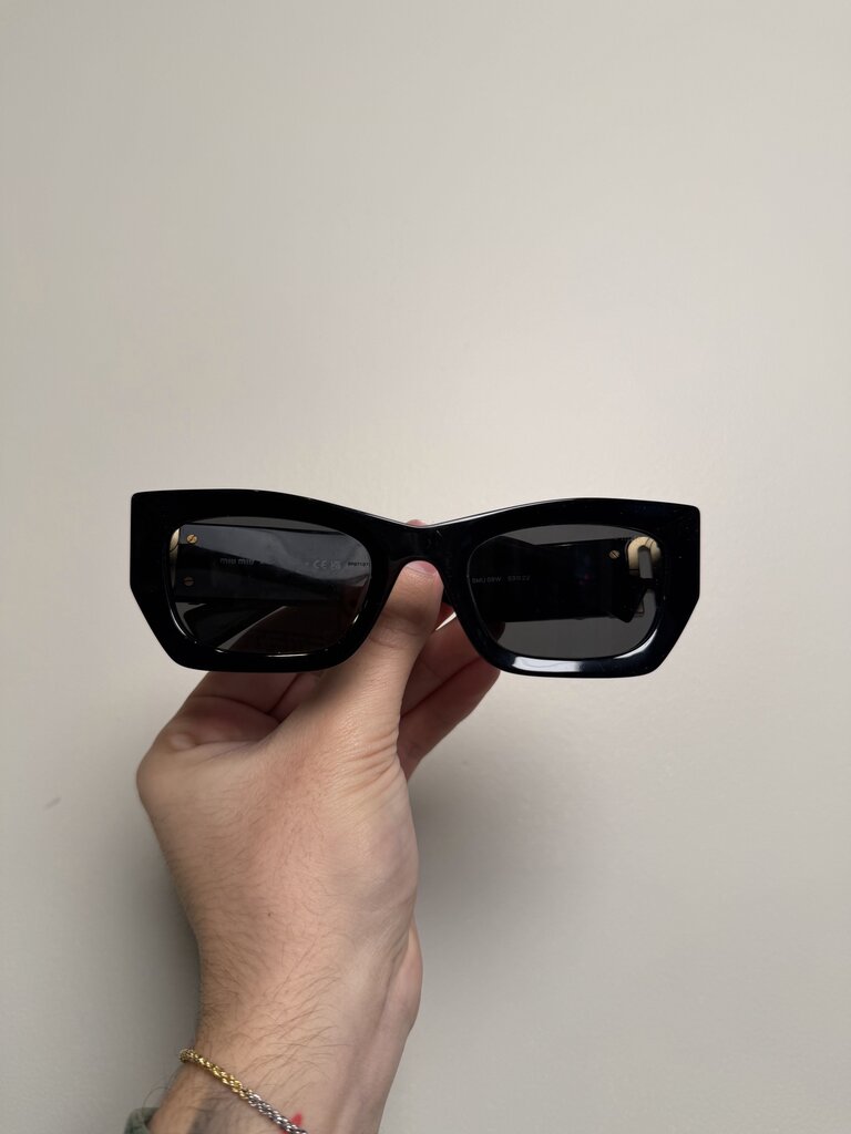 Pre-Owned Miu Miu Black Sunglasses
