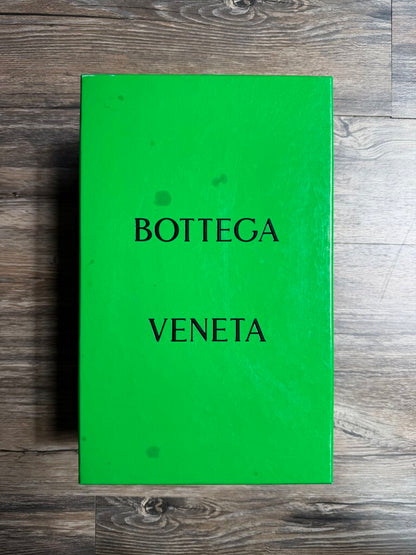 Preowned Bottega Vanetta Orbit Silver size 40