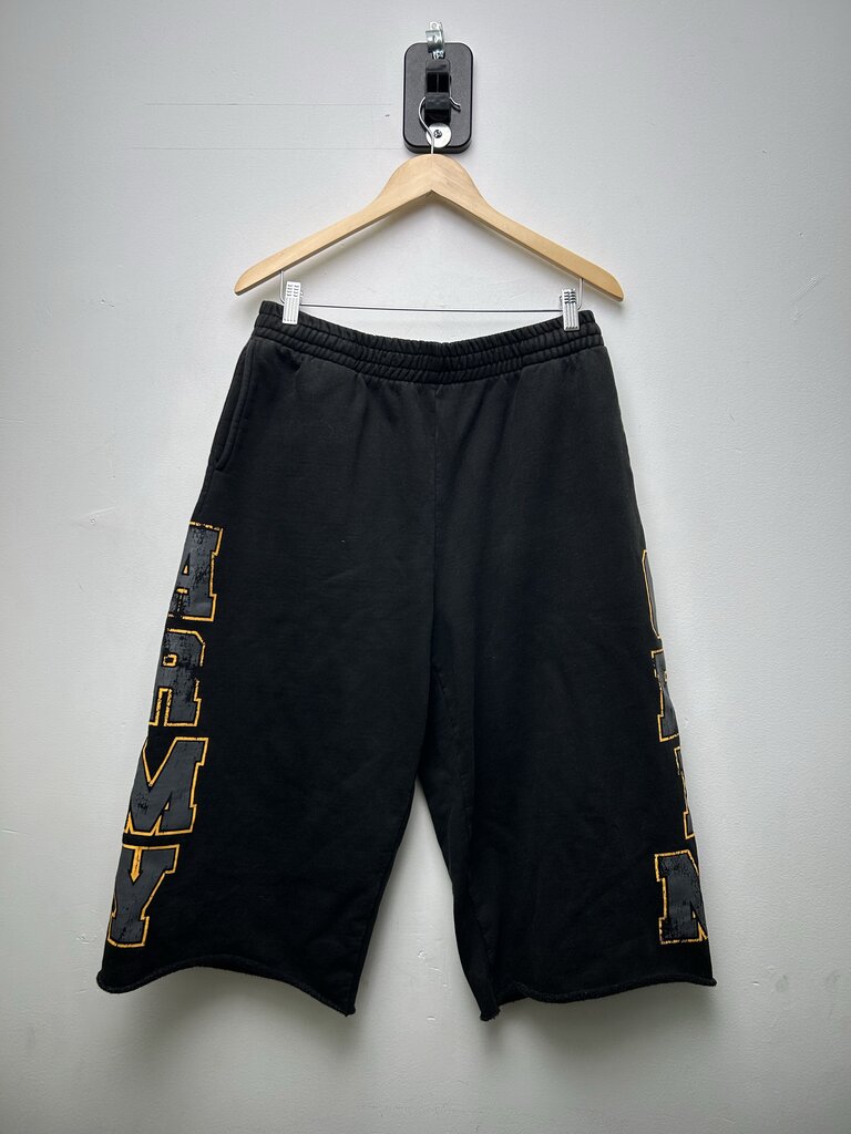 Preowned HMDD CHim Army 3/4 Shorts Size Medium