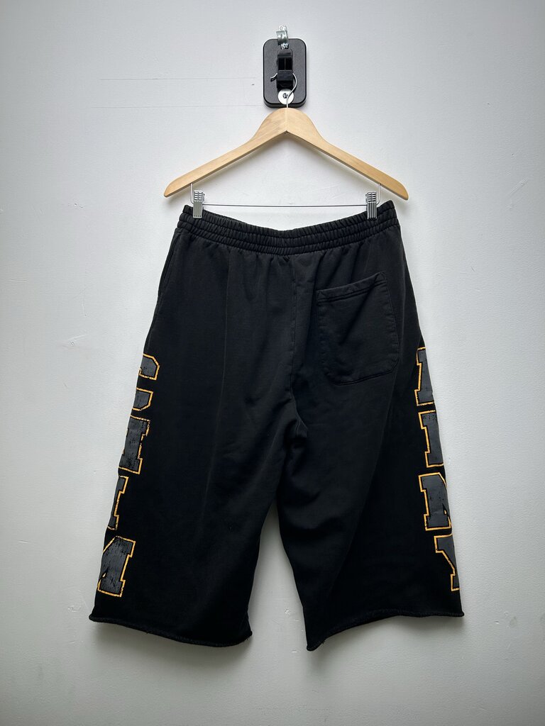 Preowned HMDD CHim Army 3/4 Shorts Size Medium