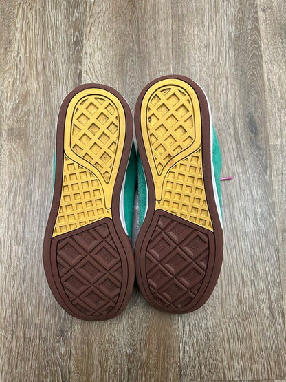 Preowned Boardflip Green Pink Size 10