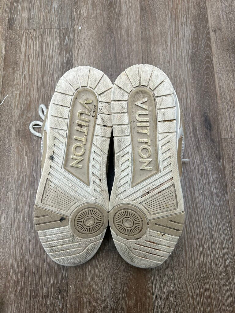 Preowned Louis Vuitton Tan Cream Skates Sz.11LV/13M