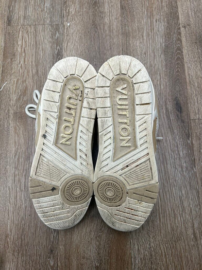 Preowned Louis Vuitton Tan Cream Skates Sz.11LV/13M
