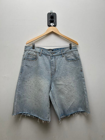 Preowned HMDD Light Wash Rhinestone Shorts Sz.Large