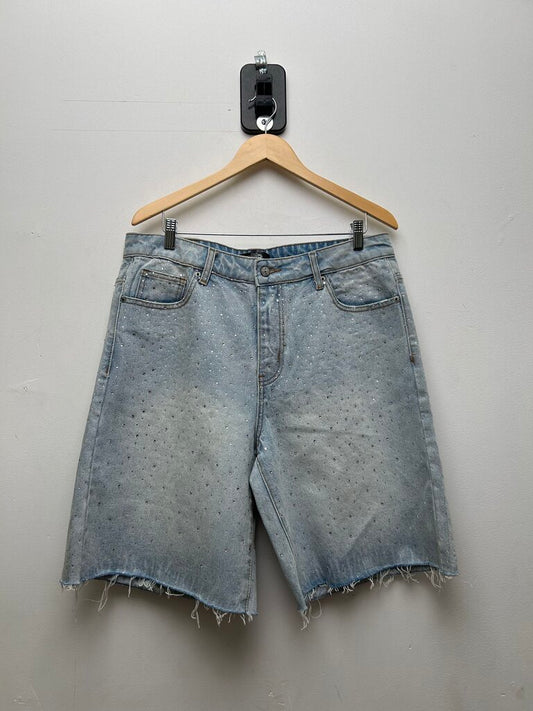 Preowned HMDD Light Wash Rhinestone Shorts Sz.Large