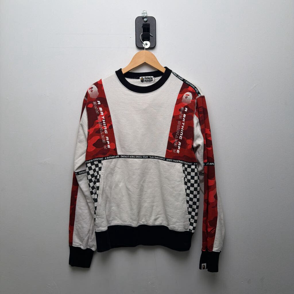 Preowned Bape White Red came Checkered Crewneck Size Large