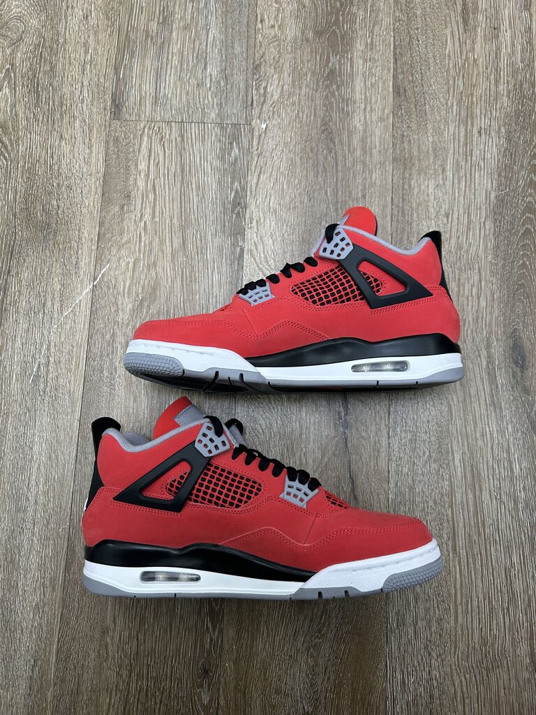Preowned Jordan 4 Toro Size 10.5