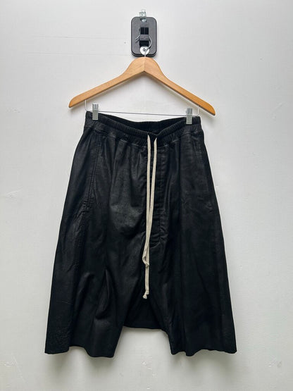 Preowned Rick Owens Hollywood SS25 Black Wax Pod Shorts sz.40