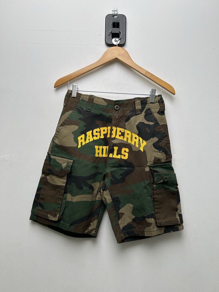 New Gv Gallery Camo Yellow Spellout Shorts Sz.Large