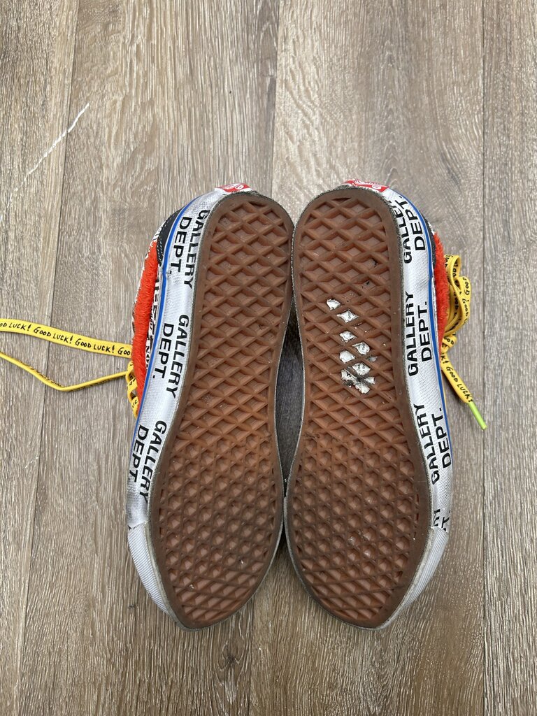 Preowned Gallery Dept Vans Sz 6.5