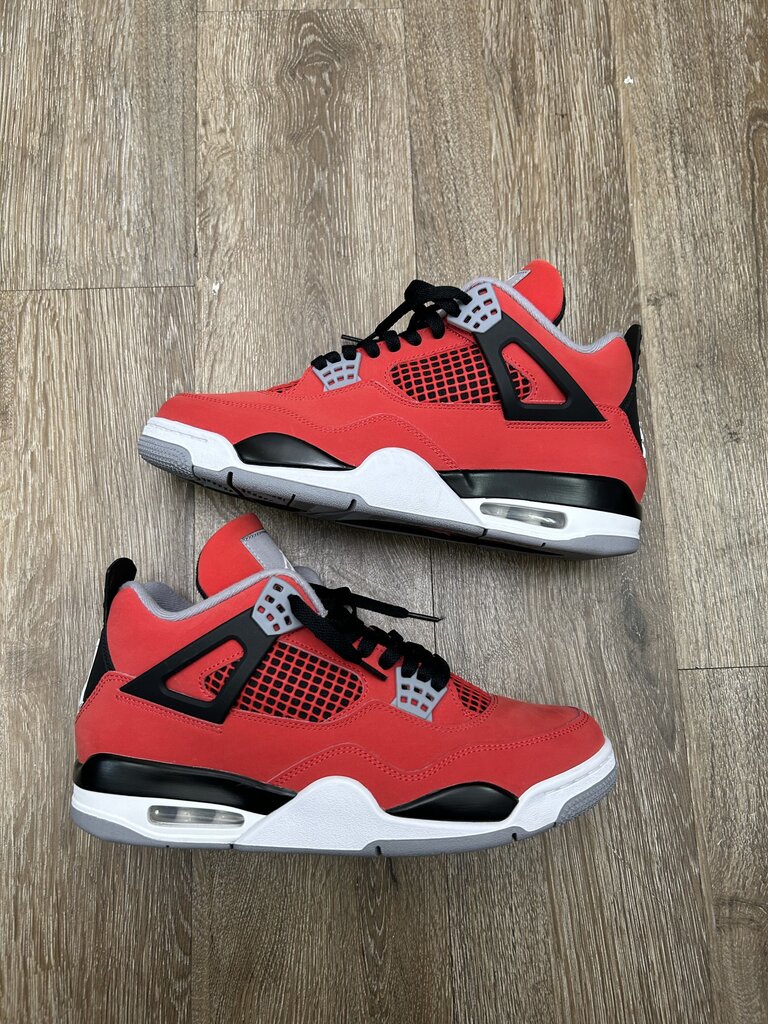 Preowned Jordan 4 Toro Sz.9
