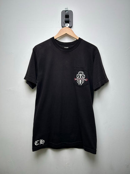 Preowned Vintage Chrome Heart Camo Dagger Pocket Tee Sz M