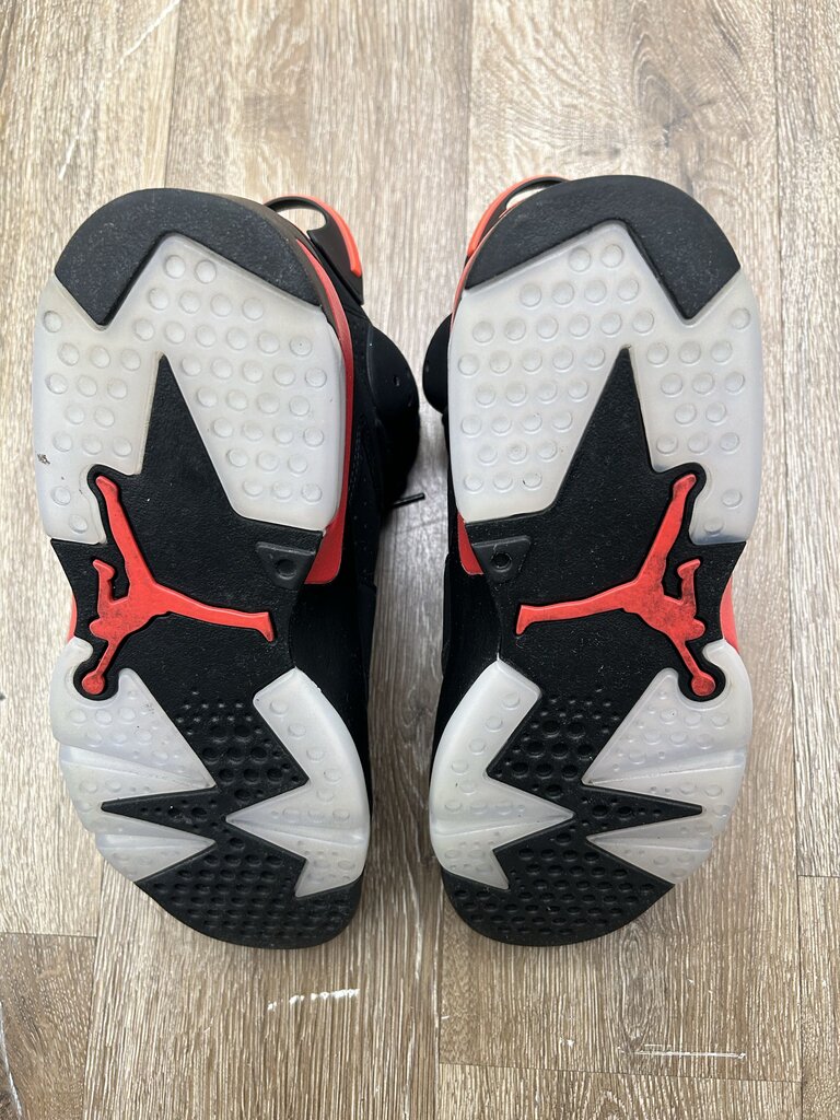 Preowned Jordan 6 Infared Sz 9