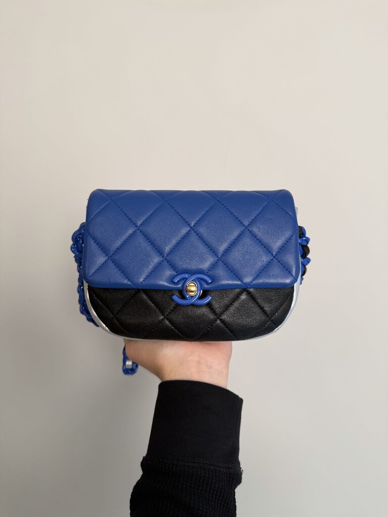 20232 Chanel Color Burst Blue Black Crossbody Bag