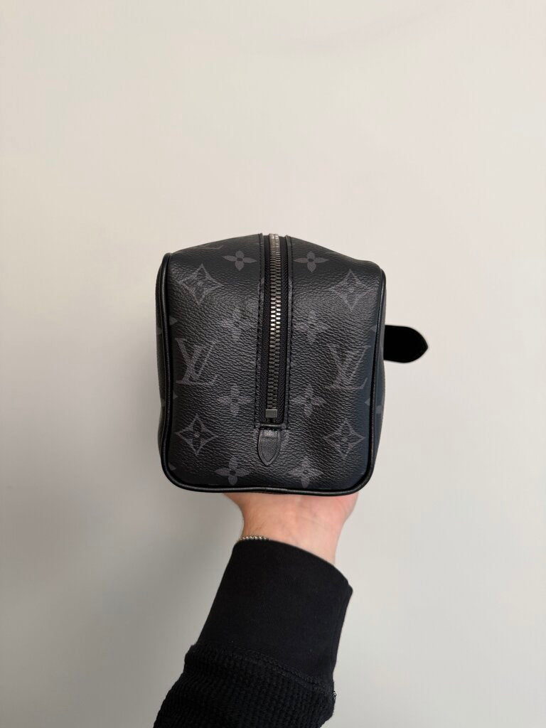 Preowned Louis Vuitton Black Monogram Toiletry Bag