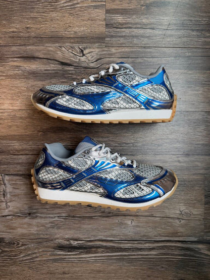Preowned Bottega Vanetta Orbit Blue Metallic size 44(no box)