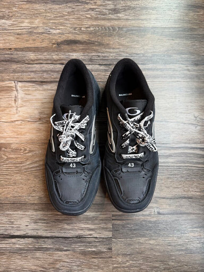 New Balenciaga Hamptons Black White Sneaker size 43(fit 10-11)