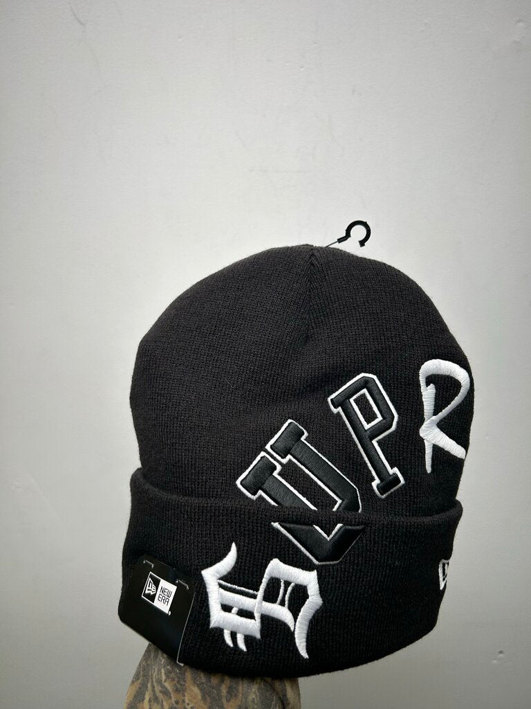 New Supreme White Arc Logo Black New Era Beanie