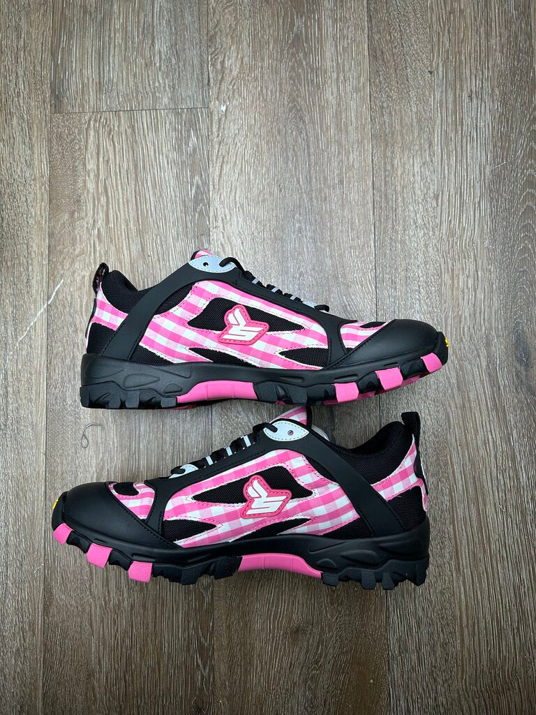 New EE Sicko Hiking Sneaker Black Pink Sz.9