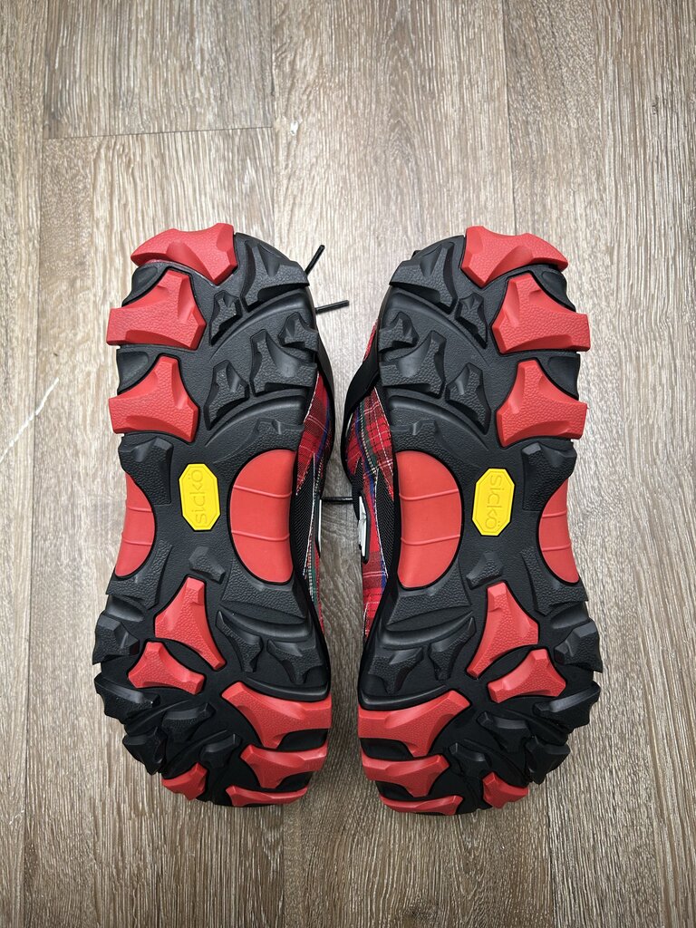 New EE Sicko Hiking Sneaker Black Red Sz.10