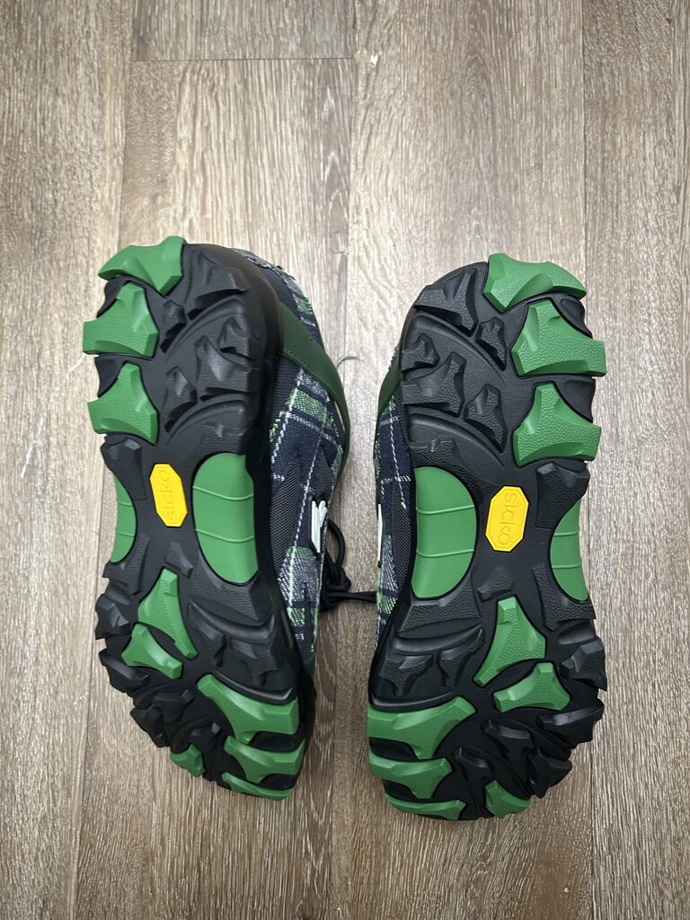 New EE Sicko Hiking Sneaker Black Green Sz.10