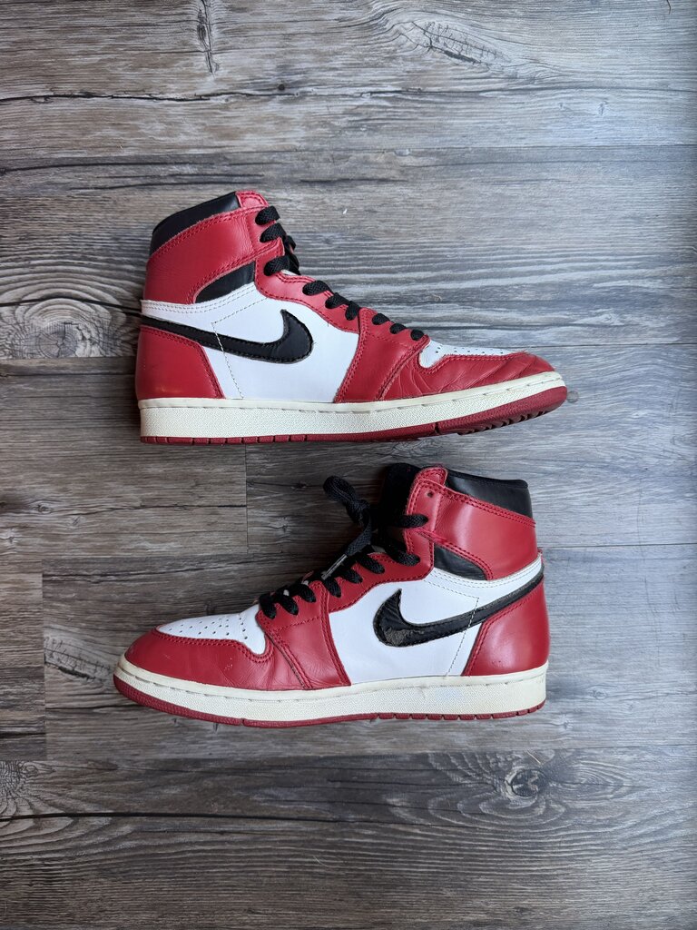 Pre-Owned 1994 Jordan 1 Chicago Sz. 9