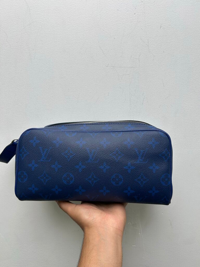 Preowned Louis Vuitton Dopp Kit Blue Monogram Toiletry Bag