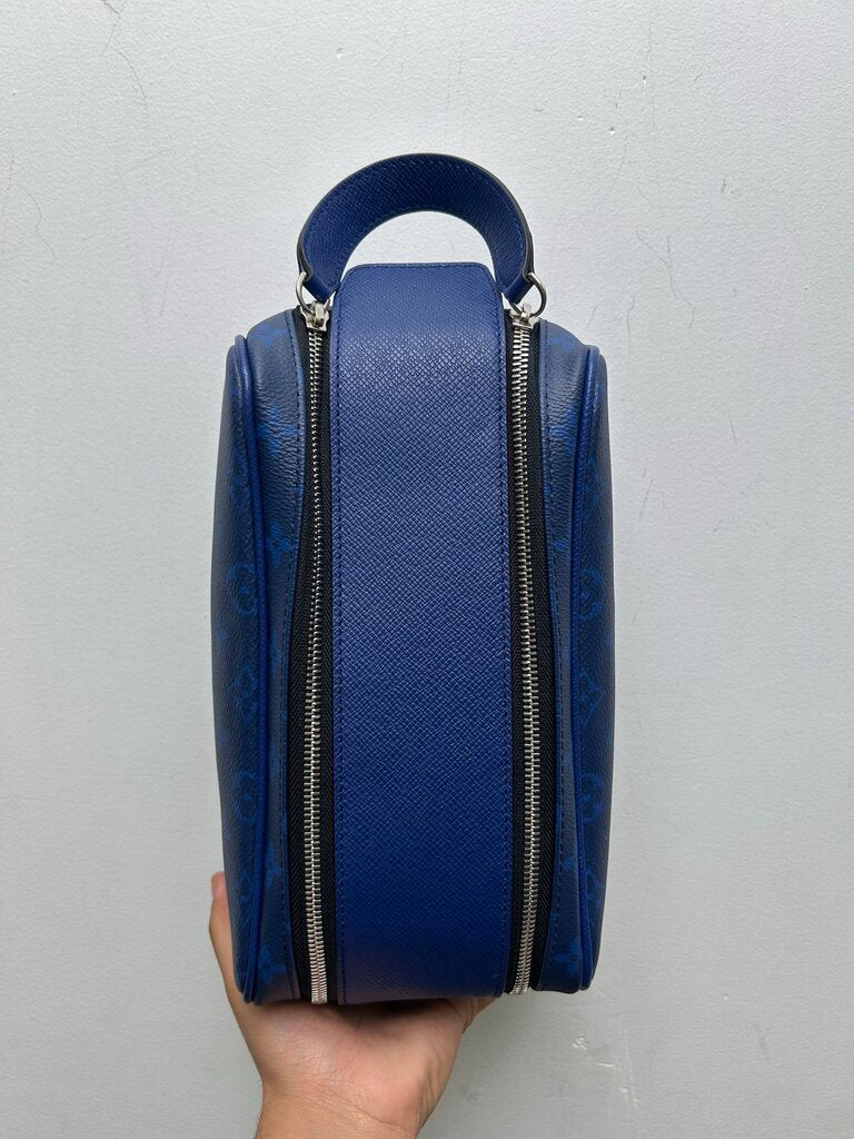 Preowned Louis Vuitton Dopp Kit Blue Monogram Toiletry Bag