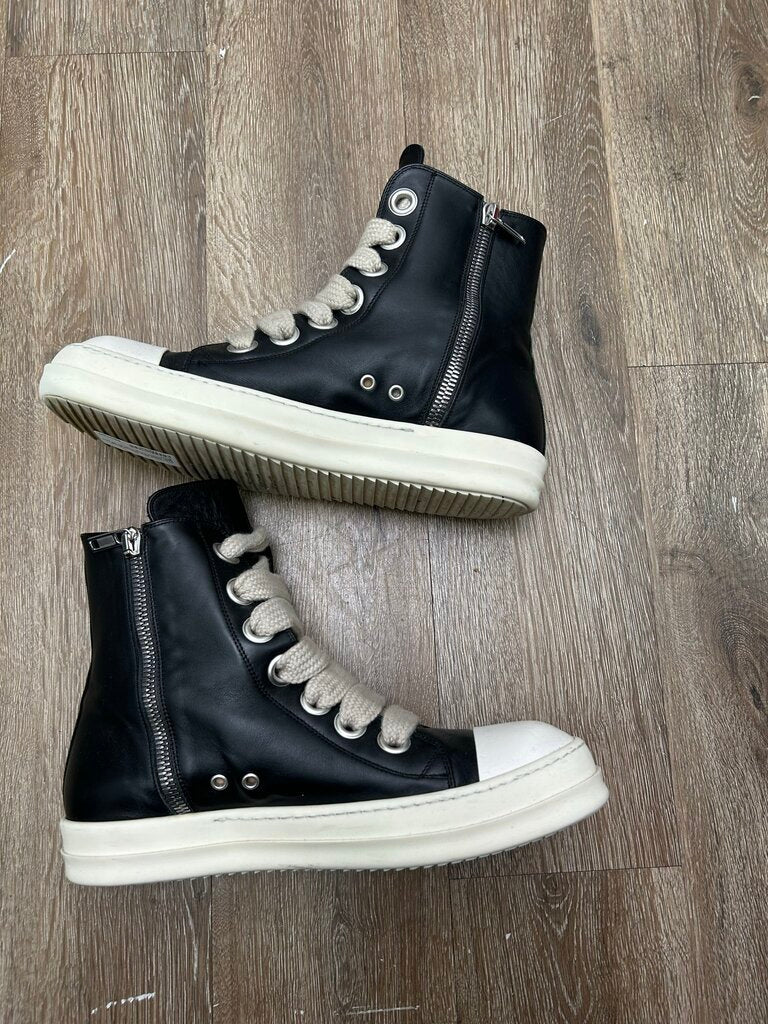 Preowned Rick Owens Black Milk Jumbo Lace High Sz.45 (No Box)