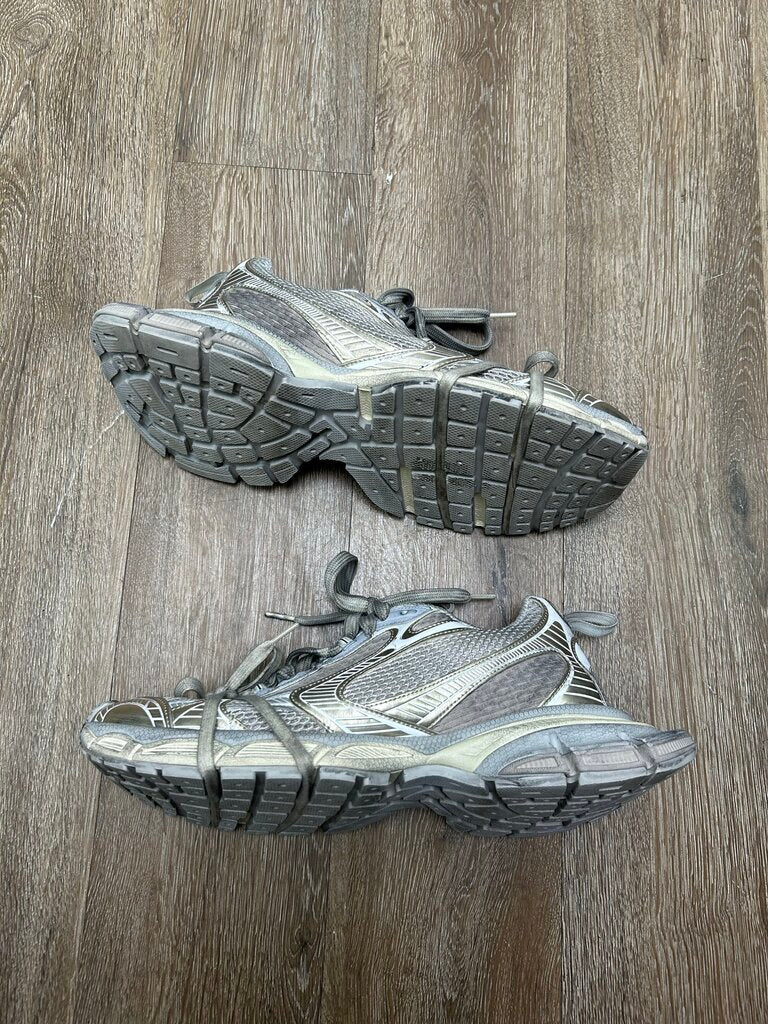 Preowned Balenciaga Grey Silver Cream 3XL sz.46