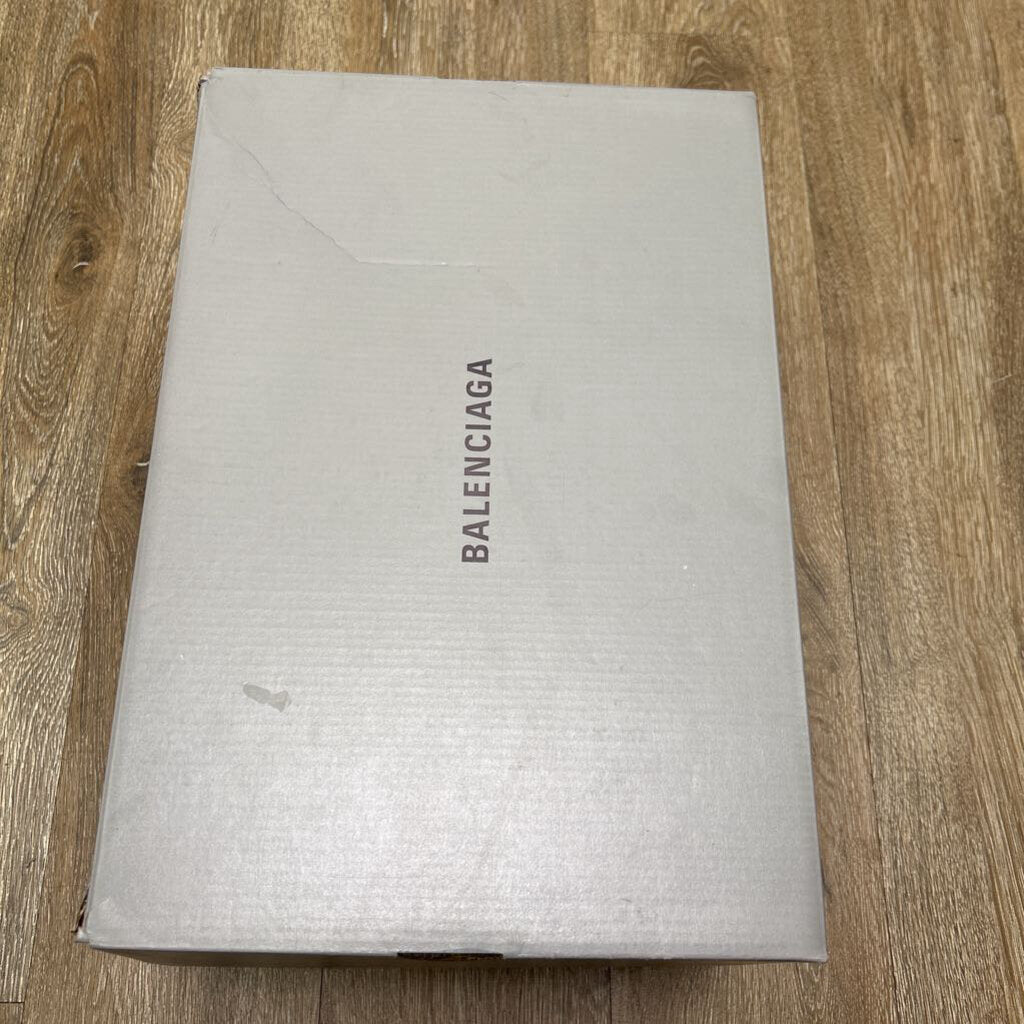 Preowned Balenciaga Grey Silver Cream 3XL sz.46