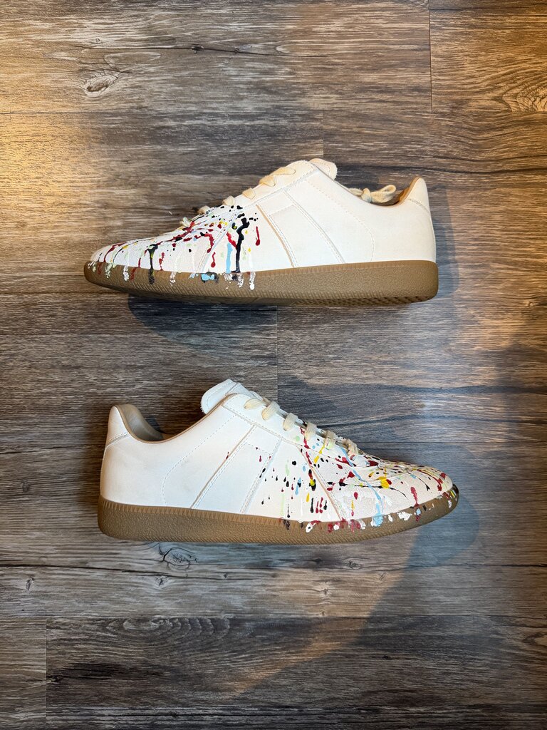 Preowned Margiela Gat White Paint Splatter Size 41.5