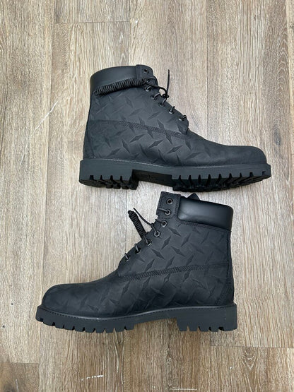New Supreme Timb Black Diamond Plate Sz.11