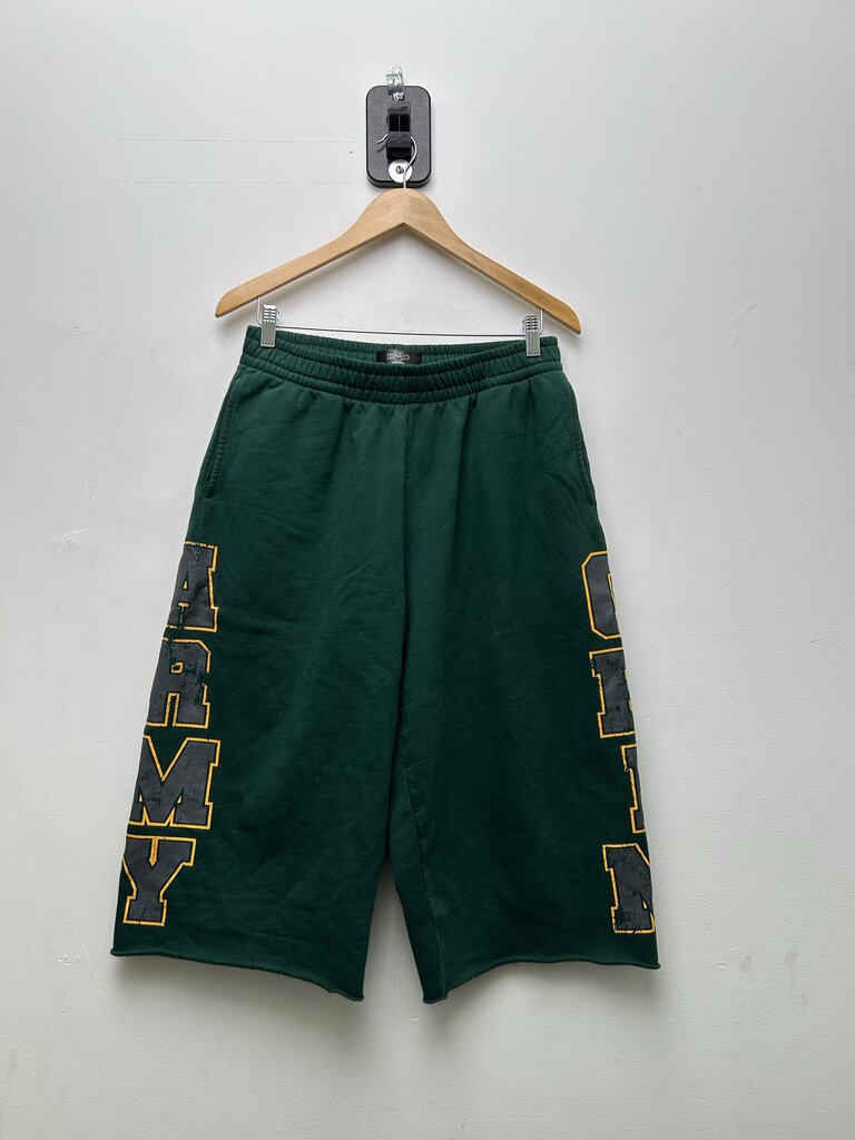 Preowned HMDD Green Chim 3/4th Shorts Sz.Small