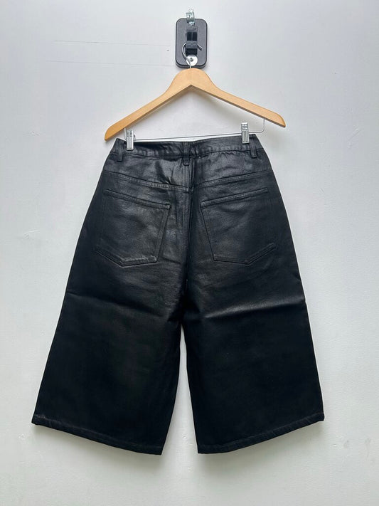 New Faciane Onyx Black 3/4 Wax Denim Shorts sz.30
